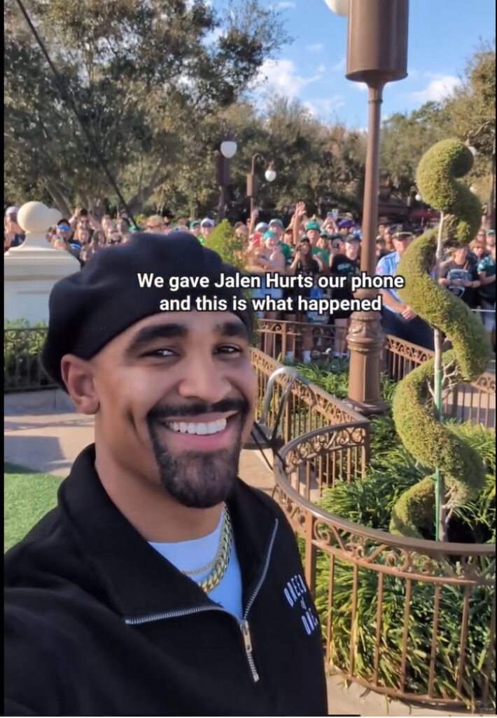 Celebs Enjoy the Magic at Disney Parks This Season 14 Disney Parks