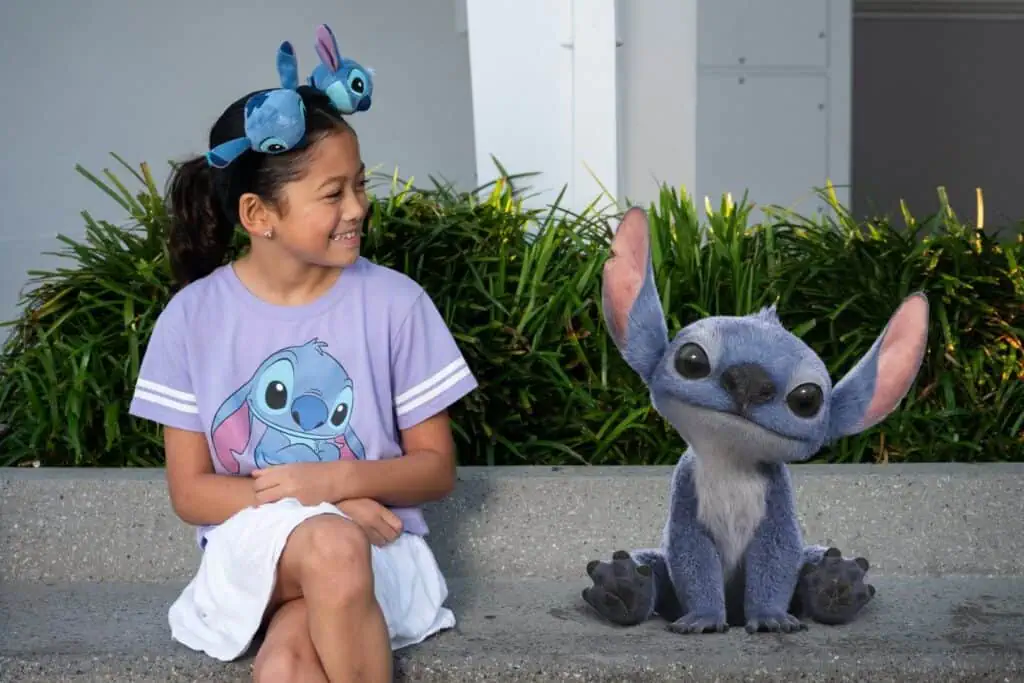 Stitch-Themed Fun Crashes into Disney Destinations Around the Globe 3 Stitch-Themed Fun Crashes into Disney Destinations Around the Globe 3