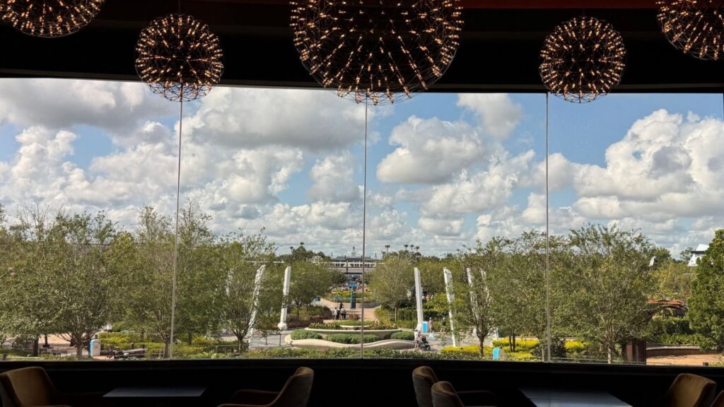 An Inside Look at EPCOT's Newest Lounge: GEO-82 5 GEO-82