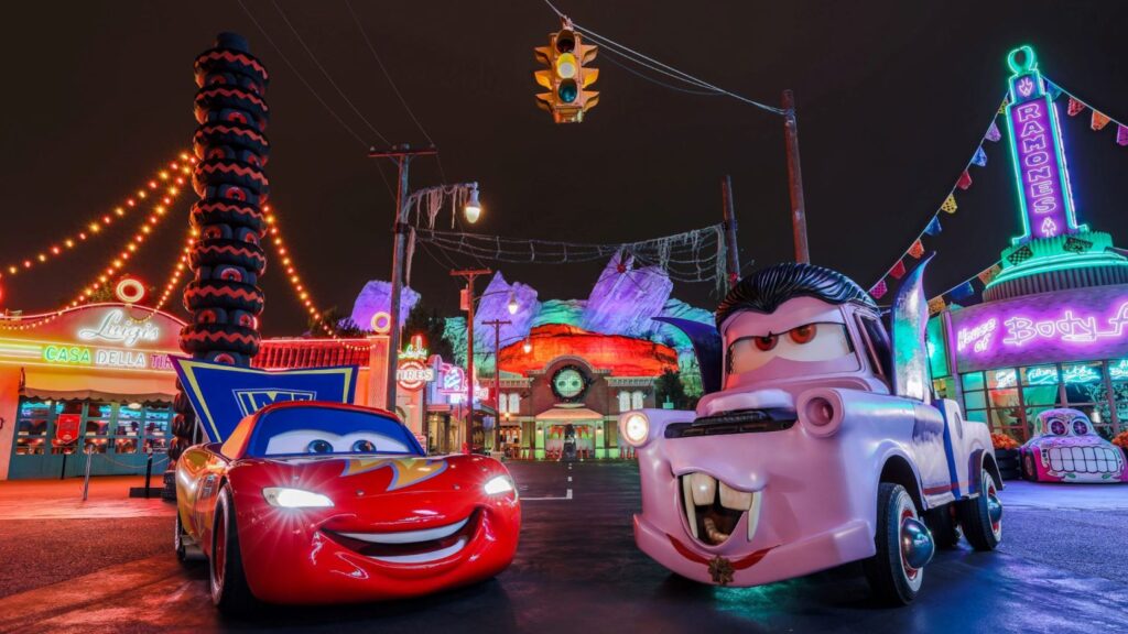Spooktacular Guide to 2025 Halloween Time at Disneyland 6 Spooktacular Guide to 2025 Halloween Time at Disneyland 1