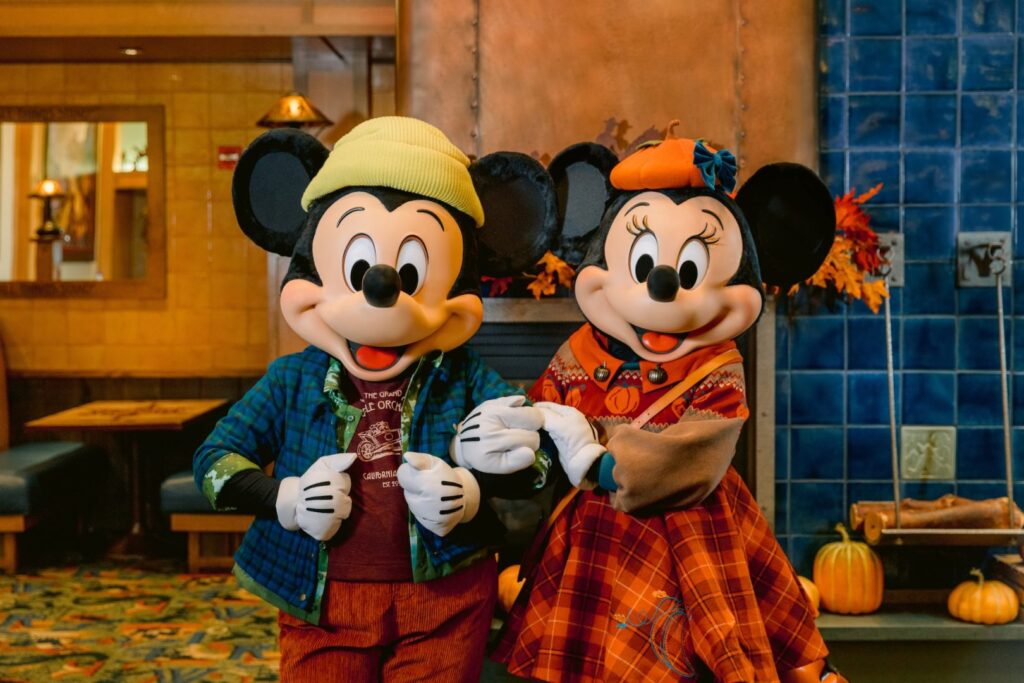 Disneyland Resort Halloween Food Guide 2025 132