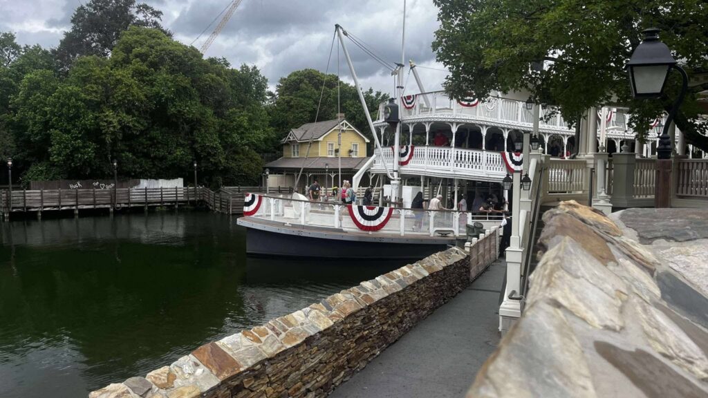 Saying Farewell to Rivers of America in the Magic Kingdom 4 Saying Farewell to Rivers of America in the Magic Kingdom 4