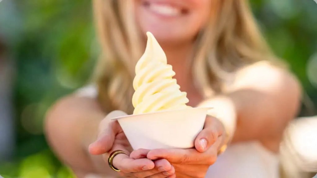 Get Ready to Pucker Up! Disneyland Just Dropped a Brand-New DOLE Whip Peach Flavor! 4 DOLE Whip Peach Flavor