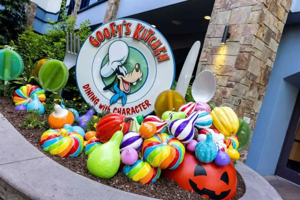 Where to Find Your Favorite Characters During Halloween Time at Disneyland 9 Where to Find Your Favorite Characters During Halloween Time at Disneyland 8