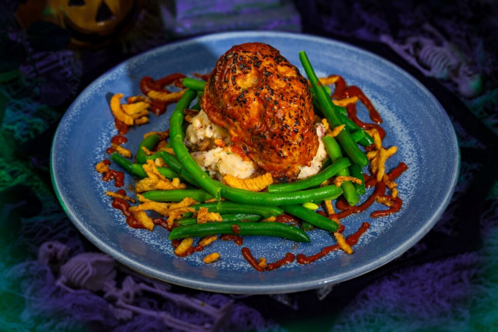 Mickey's Not-So-Scary Halloween Party: Your Guide to All the Ghoulishly Good Eats 5 Mickey's Not-So-Scary Halloween Party: Your Guide to All the Ghoulishly Good Eats 4