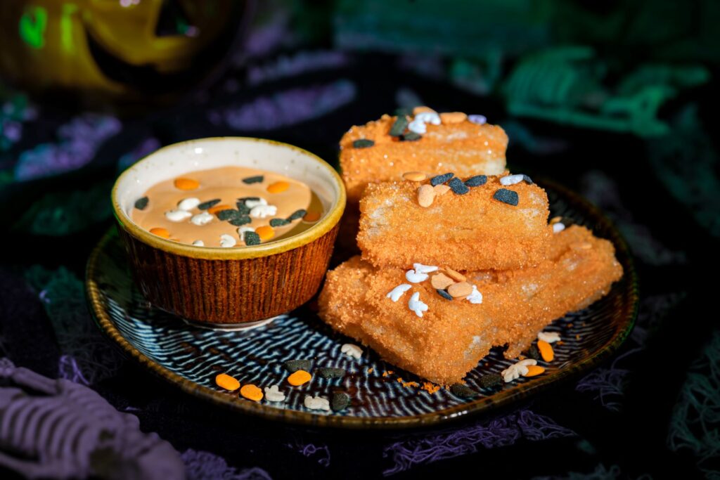 Mickey's Not-So-Scary Halloween Party: Your Guide to All the Ghoulishly Good Eats 19 Mickey's Not-So-Scary Halloween Party: Your Guide to All the Ghoulishly Good Eats 17