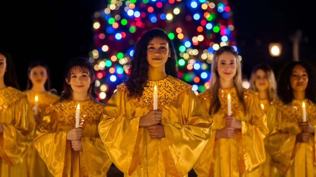 Candlelight Processional Reveals Its Star-Studded Narrator Lineup for 2025 1 Candlelight processional