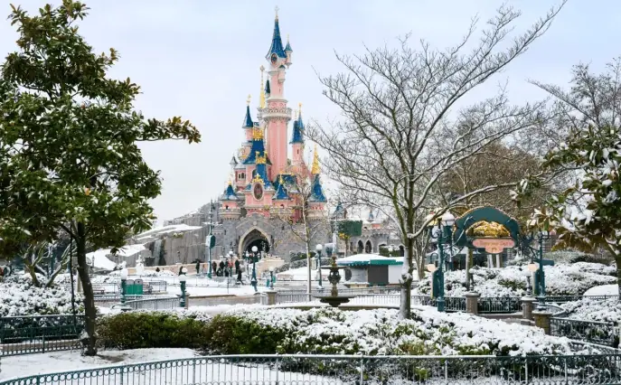 The Magic Inside: Imagineers Share the Dreams Behind Iconic Disney Castles 3