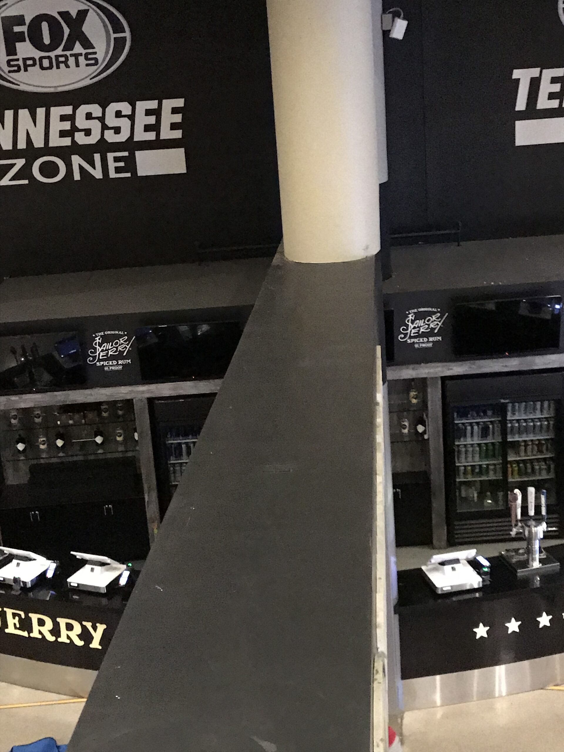 A clean metal beam with a bar in the middle after cleaning. DPM Surface Care