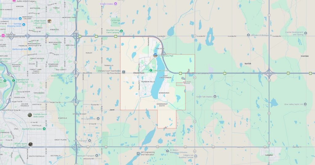 Detailed map showing Minneapolis, lakes, highways, and neighborhoods in Minnesota.