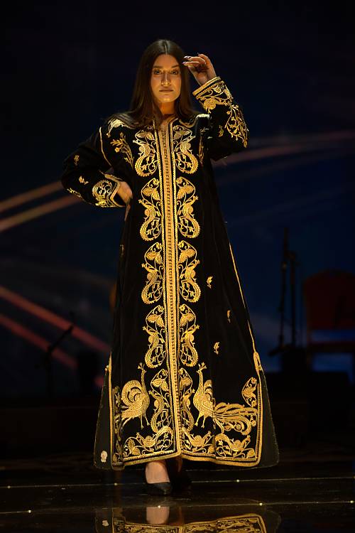 17267-HUG Le Caftan : Un Patrimoine Culturel Exceptionnel de l’Algérie à l’UNESCO