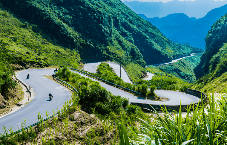 maika-tours-6-day-ha-giang-loop-tour-by-motorbike-0