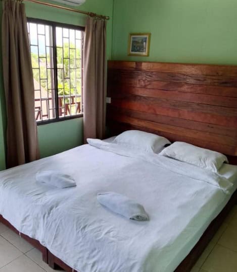 Leng Saysana Guesthouse הוסטלים עם ישראלי בואנג ויאנג איסטקארד