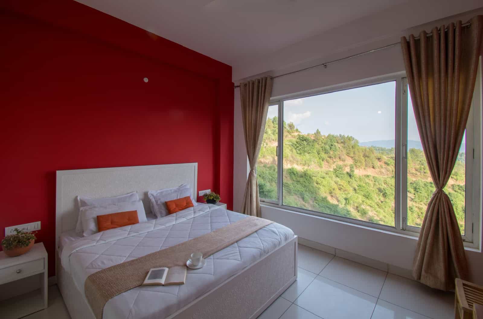 High and Seek Homestay- הוסטל עם נוף מרהיב בשימלה -איסטקארד