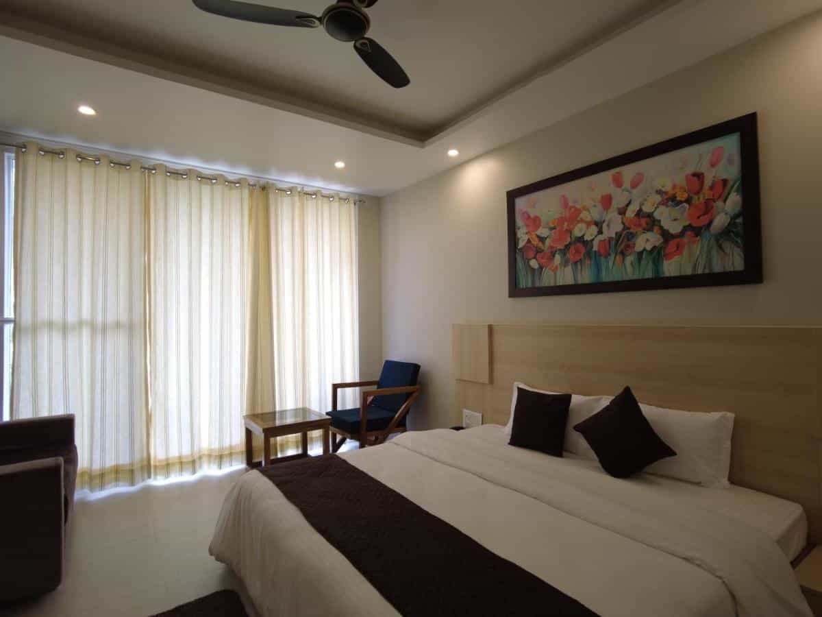 Punyah Residency – חדרים נוחים ברישיקש – איסטקארד
