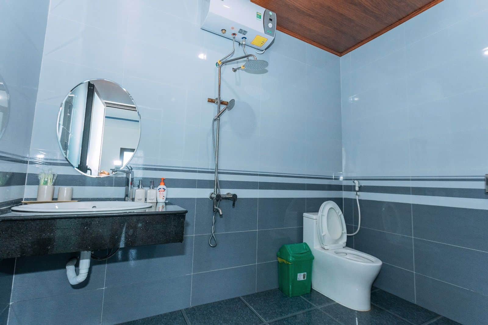 Green Riverside Cosy Home איסטקארד