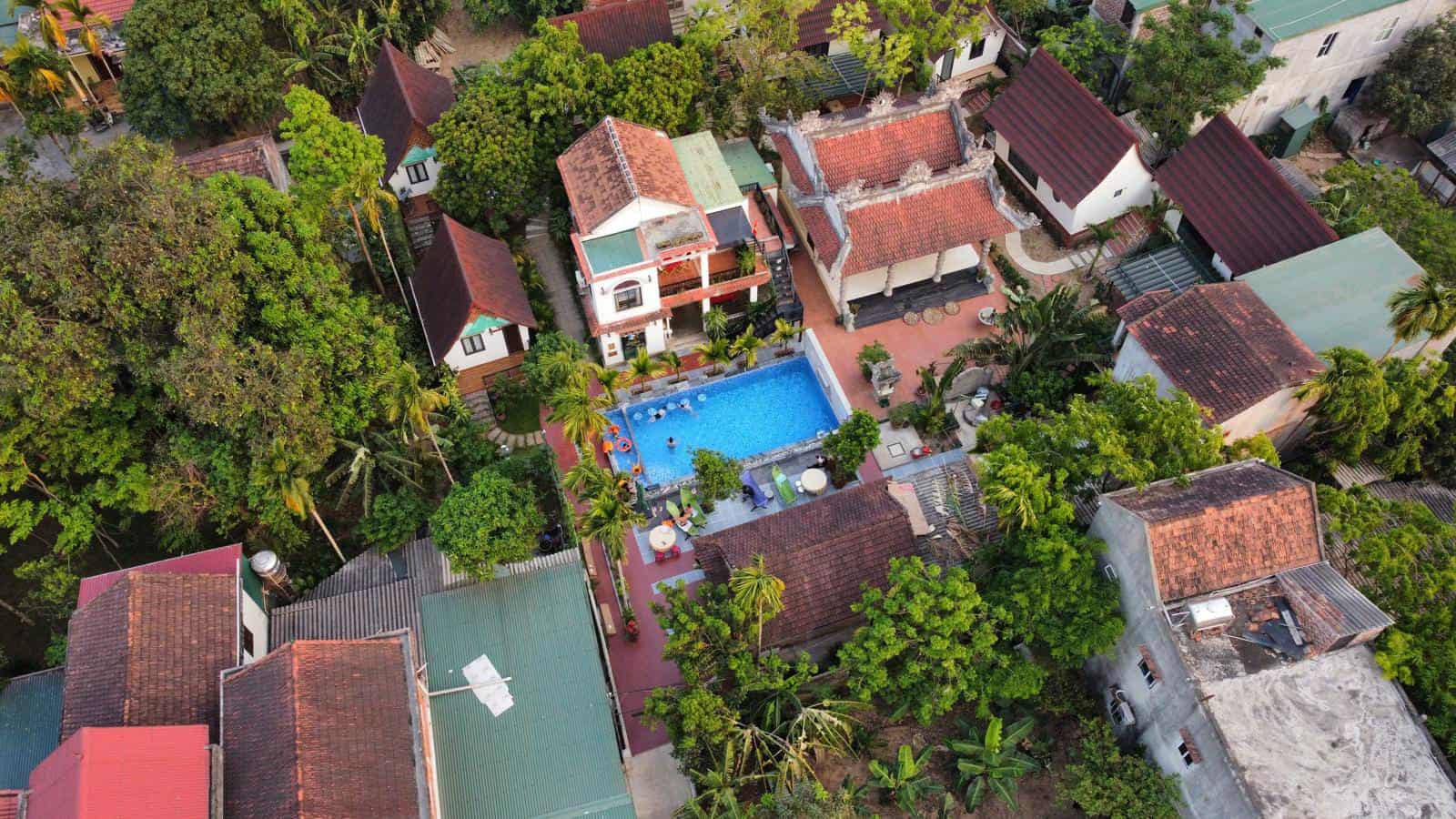 Tropical Valley Homestay הוסטלים בפונג נה איסטקארד