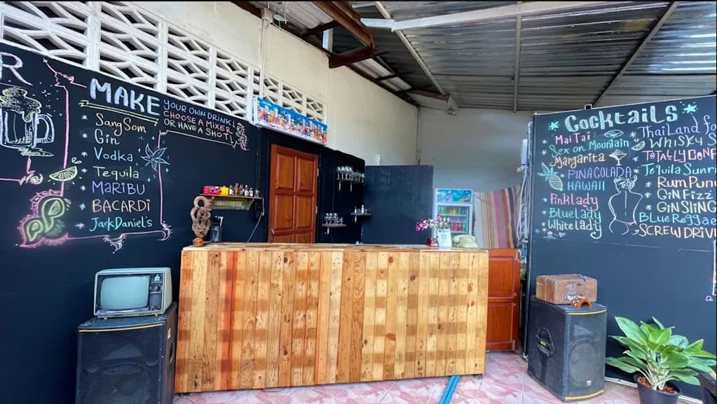 Feel Good Hostel הוסטלים בפאי תאילנד איסטקארד