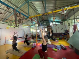 Swaraj Yoga יוגה בדרמסלה הודו איסטקארד