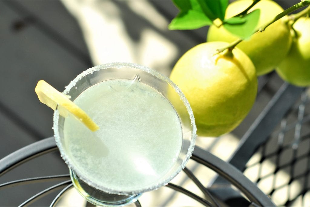 What is tangy, sweet and makes your mouth water? The best ever Lemon Drop Martini!