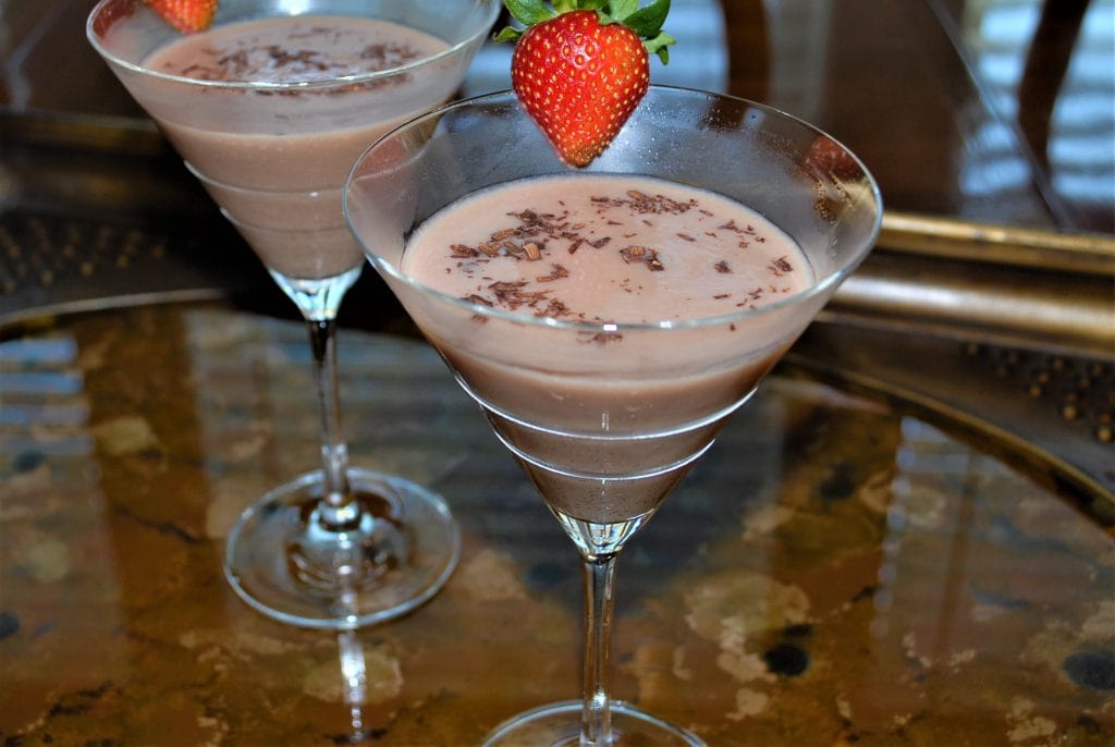 Longing for that sweet indulgence? This Chocolate Martini delivers!