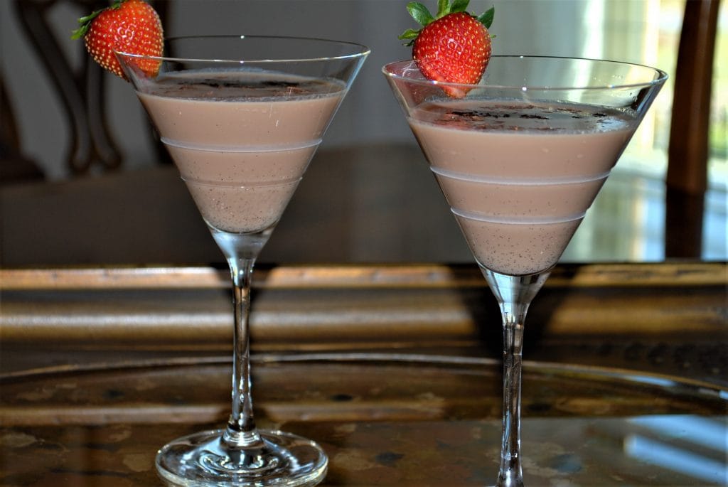 Longing for that sweet indulgence? This Chocolate Martini delivers!