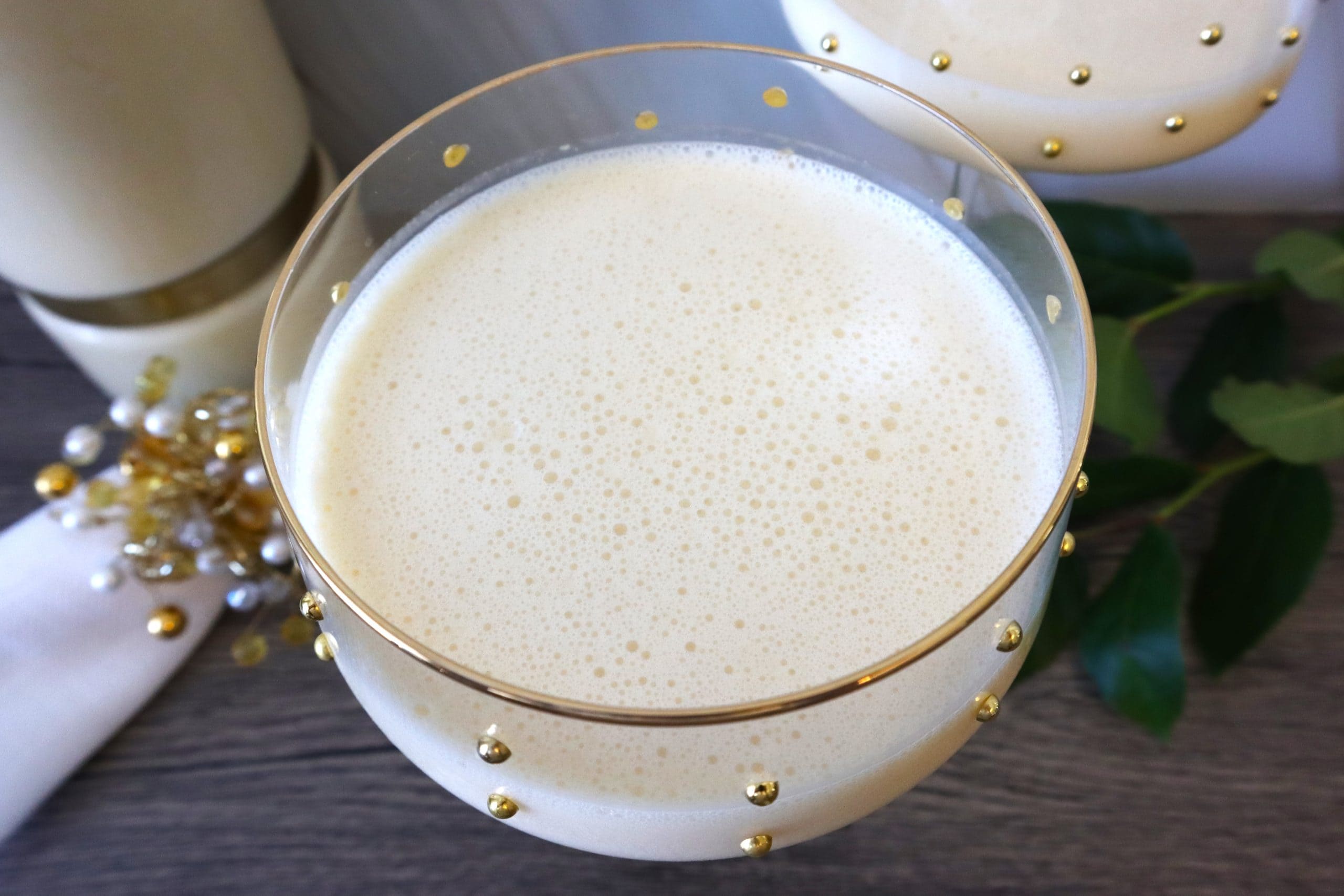 Discover the Apricot Blush Cocktail - This will be your new FAVORITE Frozen Slush