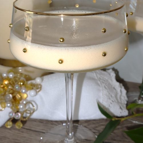 Discover the Apricot Blush Cocktail - This will be your new FAVORITE Frozen Slush