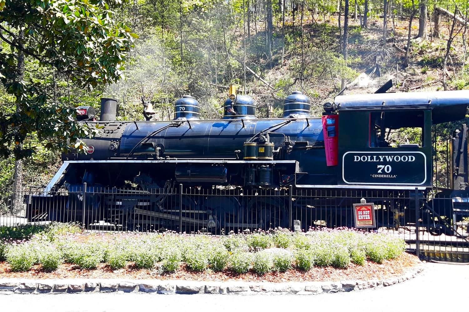 Dollywood 70