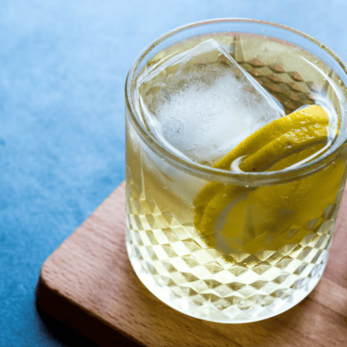 Rye & Ginger garnished with a slice of lemon