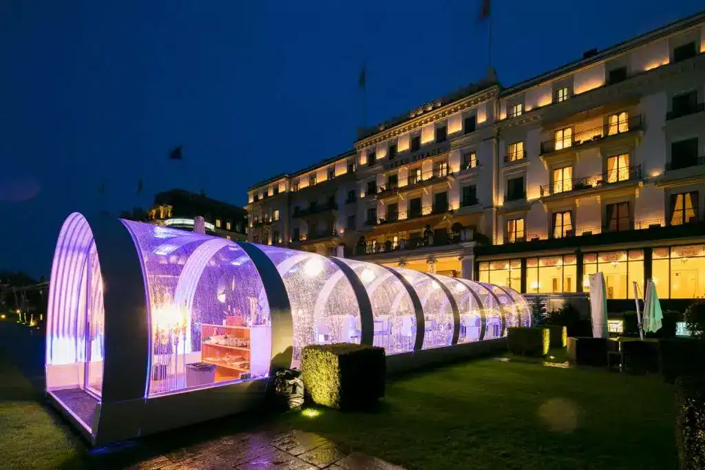 Beau Rivage tubbo outdoor bubble dome winter terrace hospitality business restaurant hotel bar cover