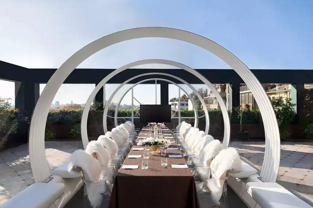 Westin Palace Milan tubbo outdoor bubble dome winter terrace hospitality business restaurant hotel bar cover