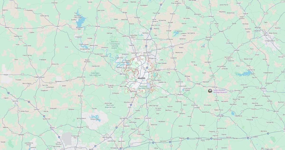 Detailed view of Austin, Texas, including highways, parks, and nearby landmarks.