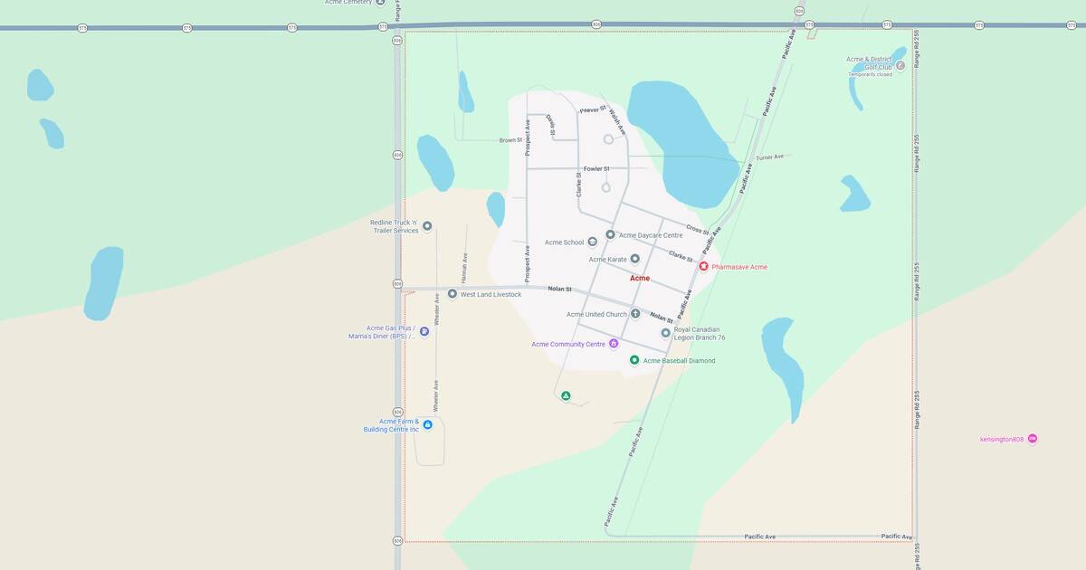 Ann Arbor city map with streets, parks, and nearby lakes in Michigan.