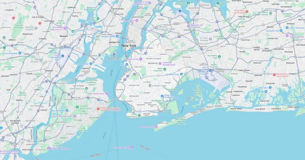 Map of New York City highlighting boroughs, streets, and waterways.
