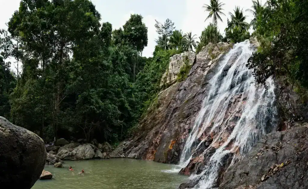 Na Muang Waterfalls