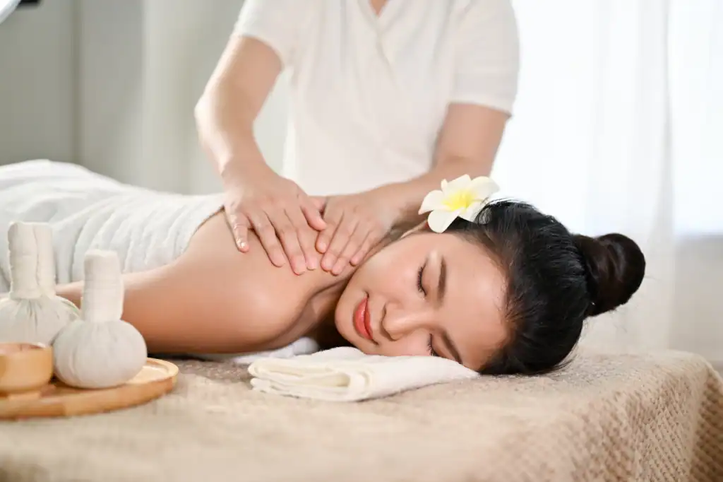 Thai Wellness Traditions