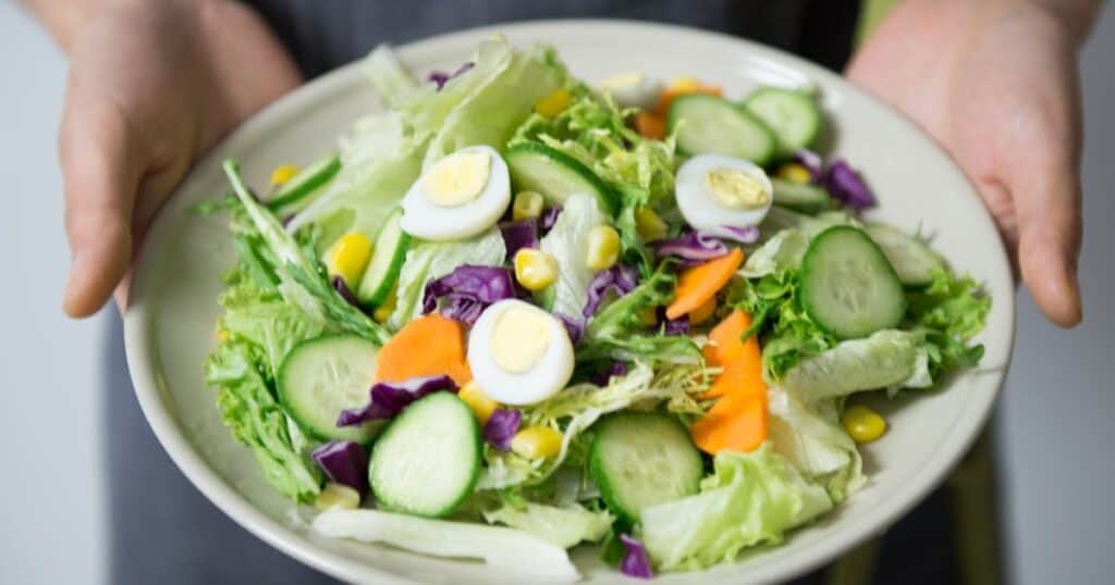 franquias baratas de alimentação saudável salada verde
