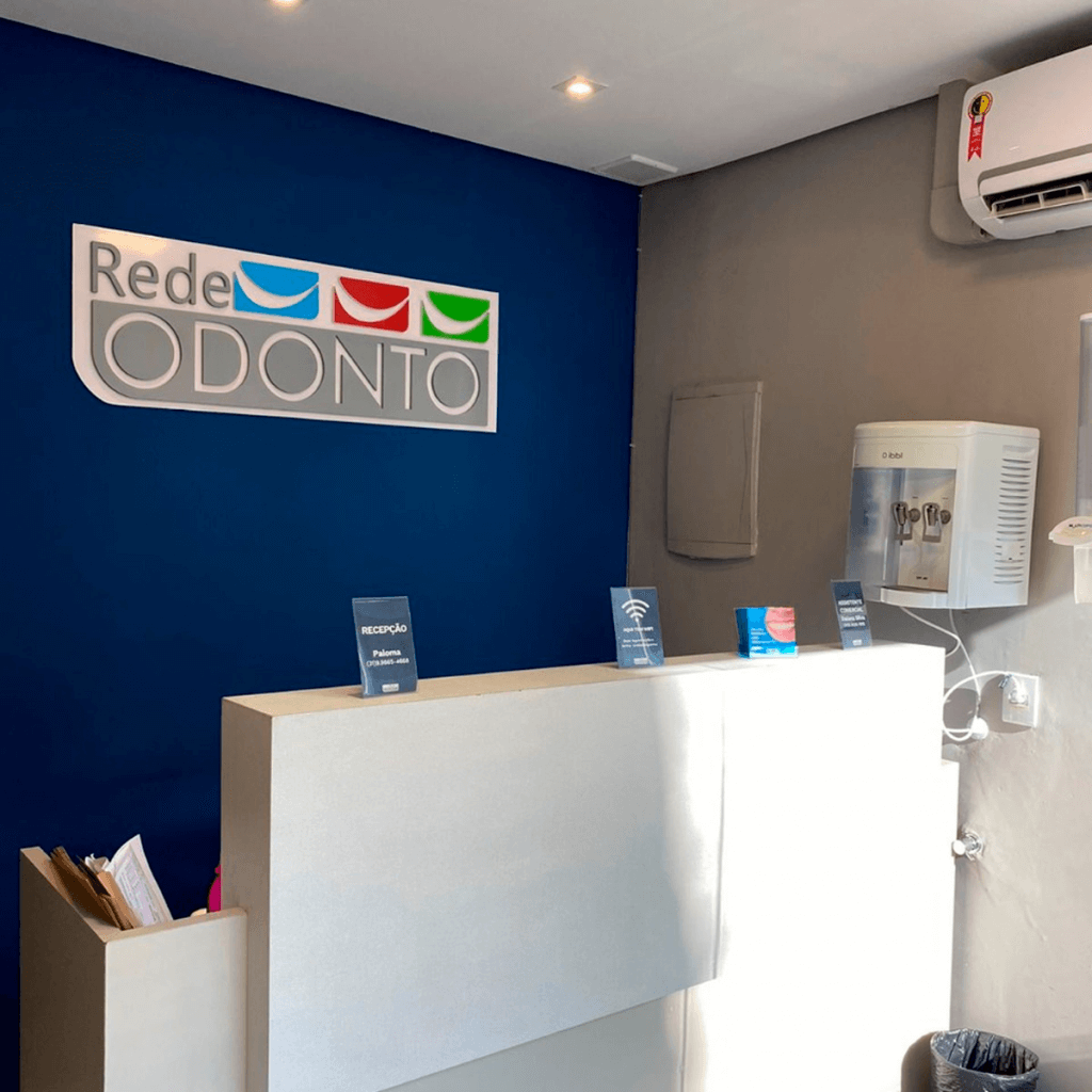 As 128 melhores franquias baratas em 2026 - veja a lista Interior de uma unidade Rede Odonto.