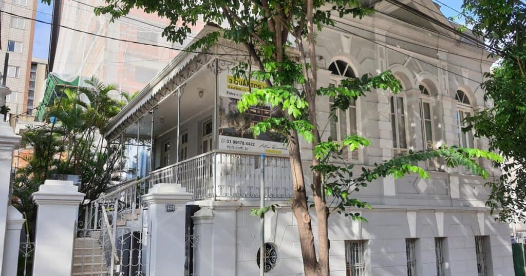 Franquias de baixo custo para você empreender em 2025 franquias de baixo custo de imoveis