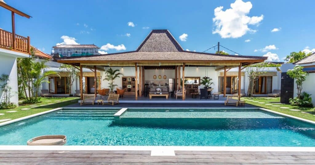 abrir franquia vale a pena piscina