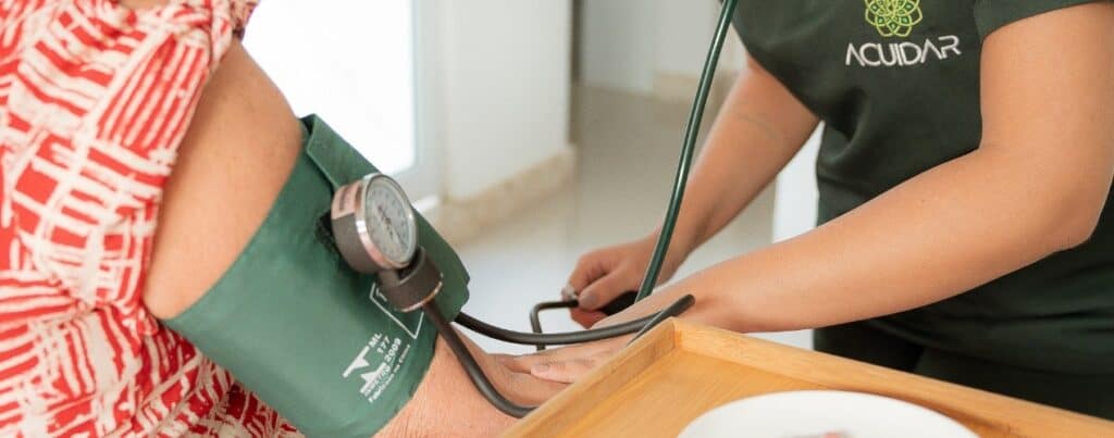 30 Franquias boas e baratas 2026: opções para você considerar abrir acuidar atendimento cuidador