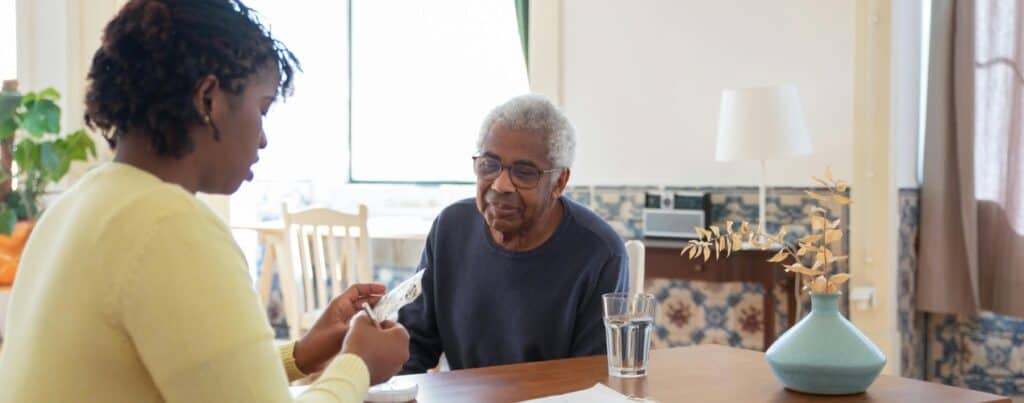 22 franquias baratas home office para 2026: opções para lucrar! bevita cuidadores de idosos