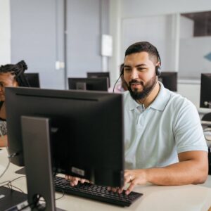 franquias de serviços e outros