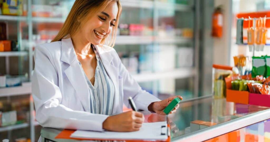 Farmácia Pague Menos é franquia? - invista nesse mercado farmacia nissei