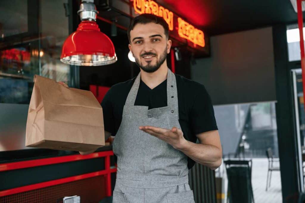 Franquias baratas e lucrativas: conheça 10 opções e invista hamburgueria