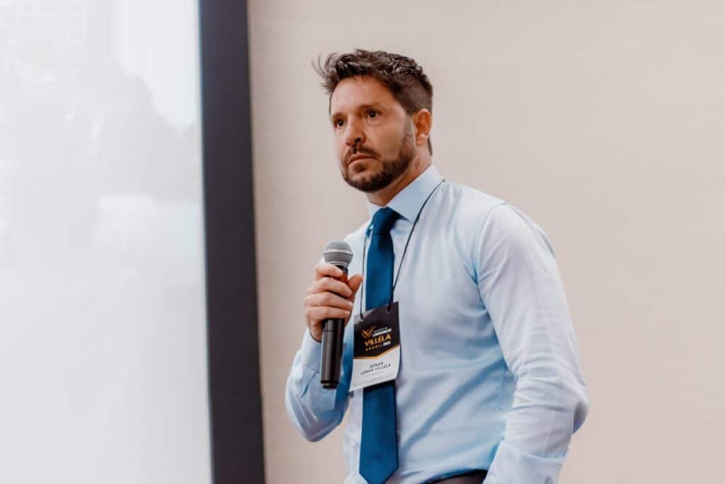 Inteligência Artificial é aposta de microfranquia para atingir R$ 1 bilhão em receita anual renan lemos villela