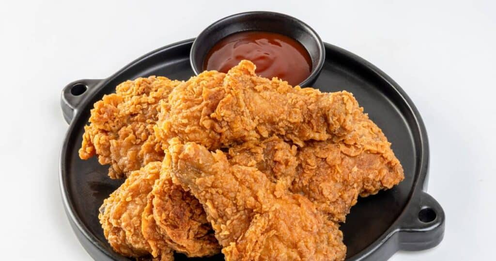 Franquia KFC: quanto custa se tornar um franqueado dessa marca? frango kfc