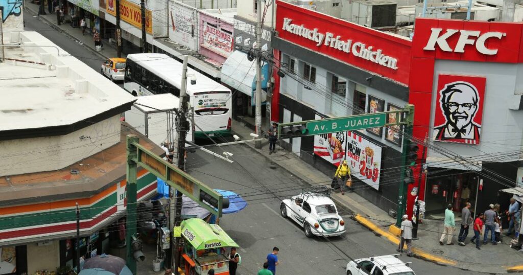 Franquia KFC: quanto custa se tornar um franqueado dessa marca? loja kfc