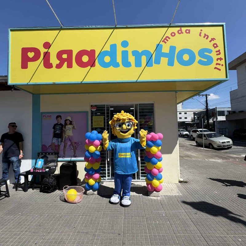 piradinhos mascote e fachada